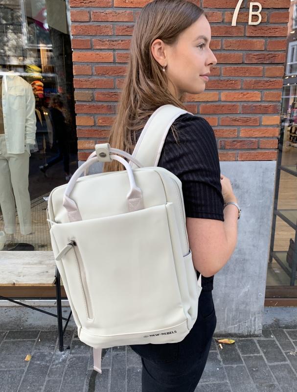 beige-rugzak-162rxi-1.jpg